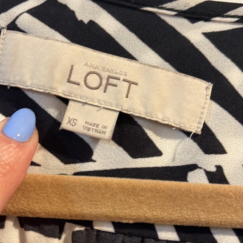 Loft Blouse - Picture 2 of 4